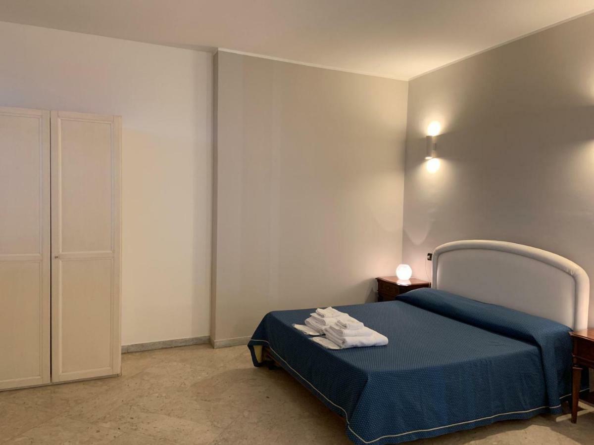 Hotel Lungomare Reggio Calabria Exterior photo